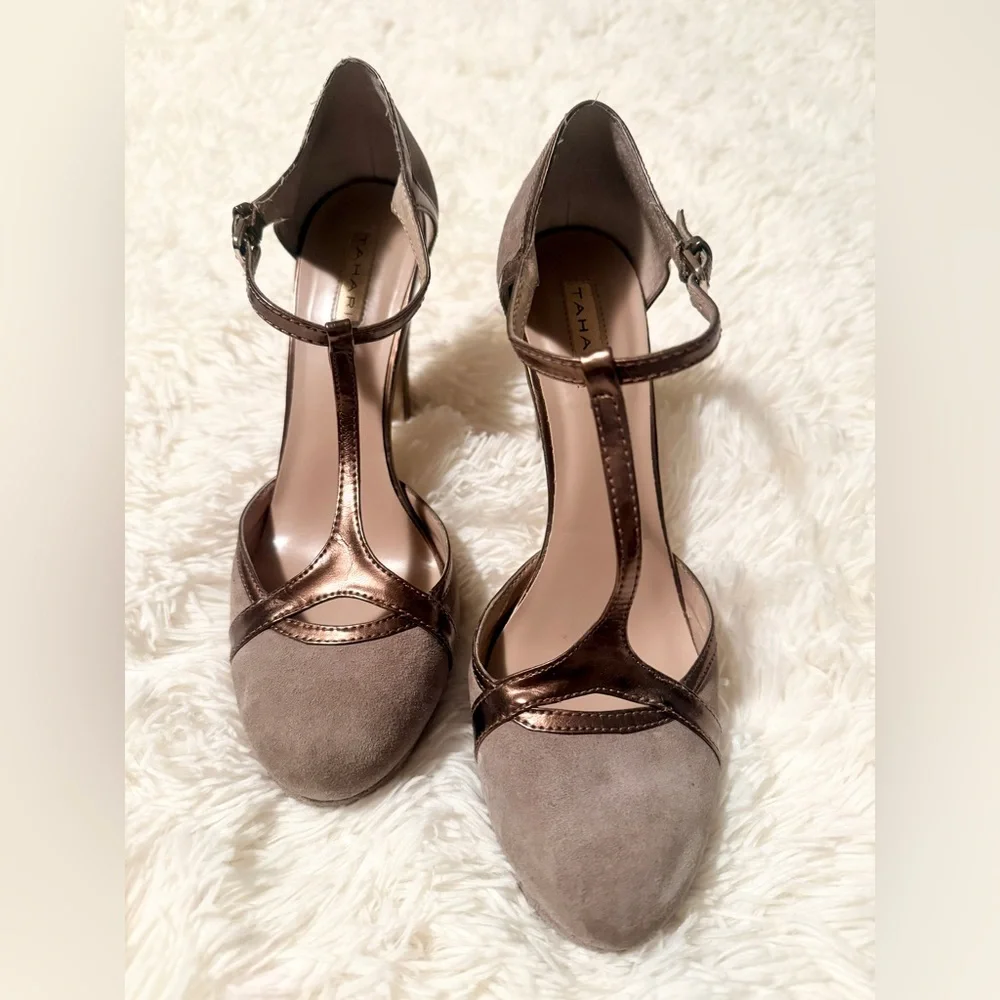 As New: Tahari Platform Heels - Picture 5 of 12